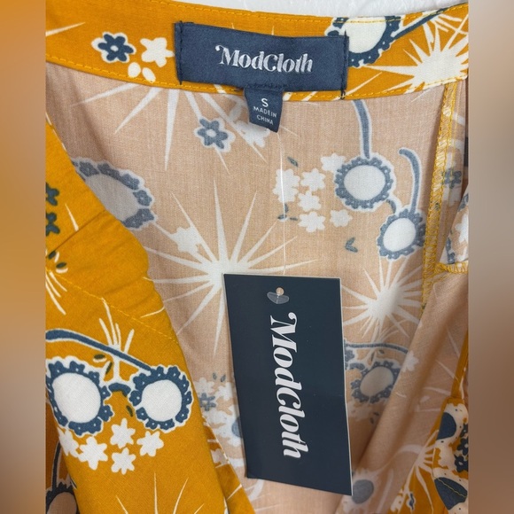 NEW ModCloth On Cloud Nineties Shift Dress S Yellow Summer V-Neck Mini 1347/48 - Picture 4 of 7